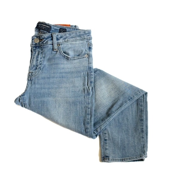 Lucky brand light/ medium wash low rise “Lolita” crop ❤️ - Picture 4 of 9